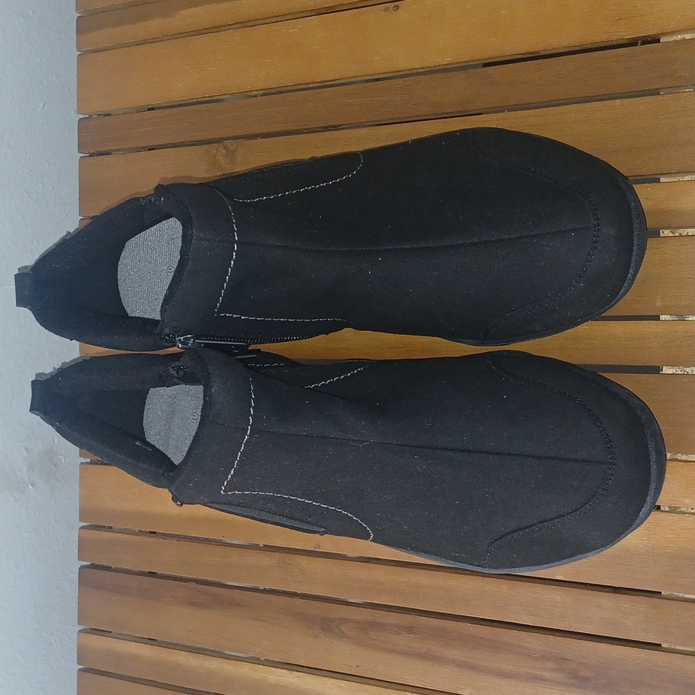 Easy Spirit Vony2 Ankle Boot